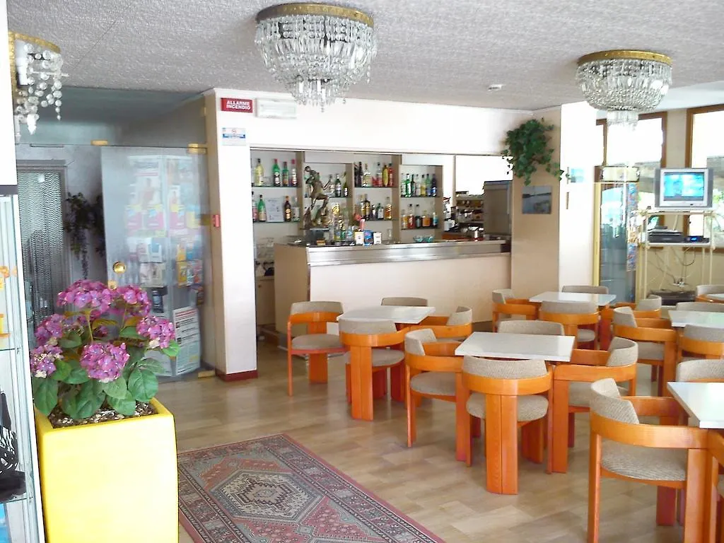 Hotel Darsena 체제나티코